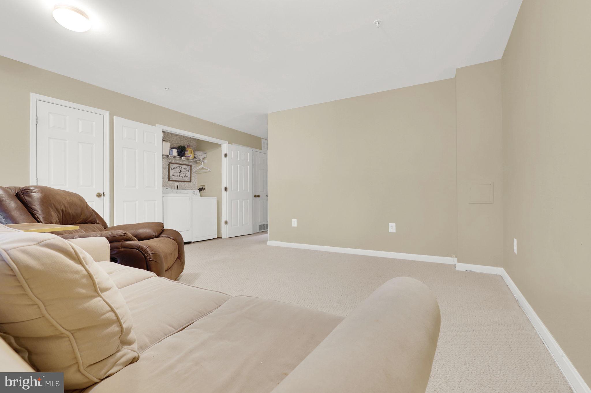 NORTH CROSSING - Residential