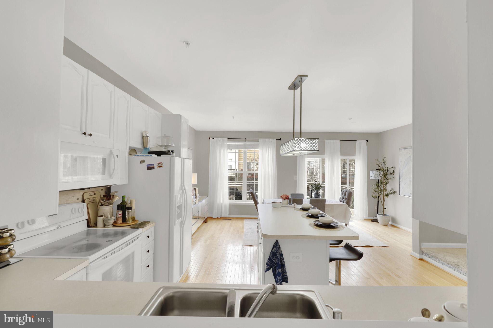 NORTH CROSSING - Residential