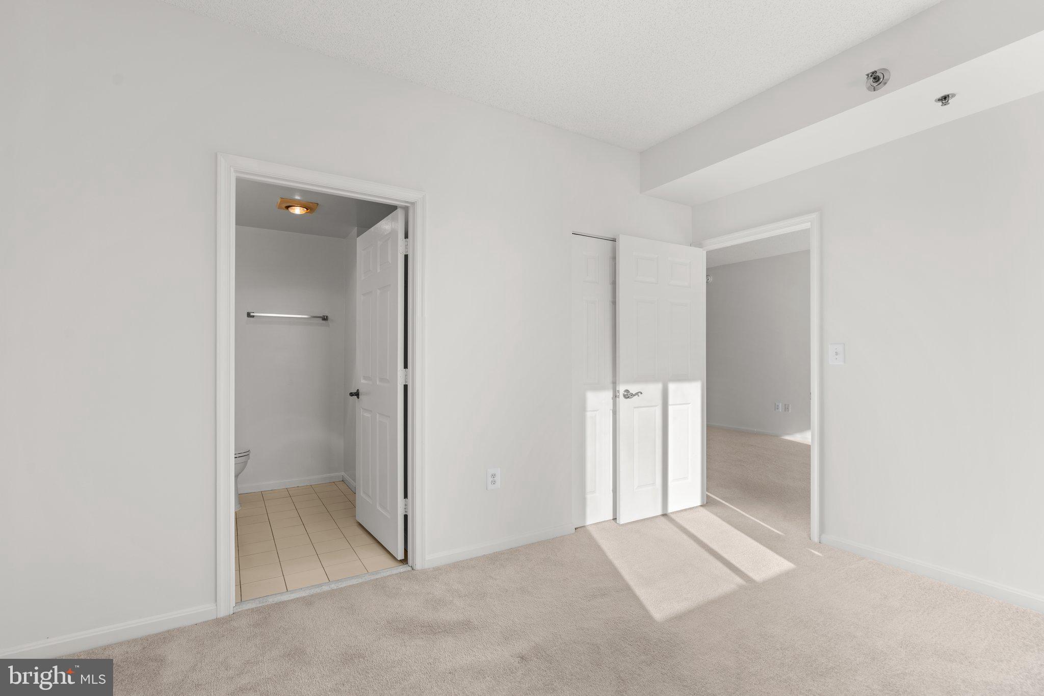 TURNBERRY COURTS AT LEIS - Residential Lease