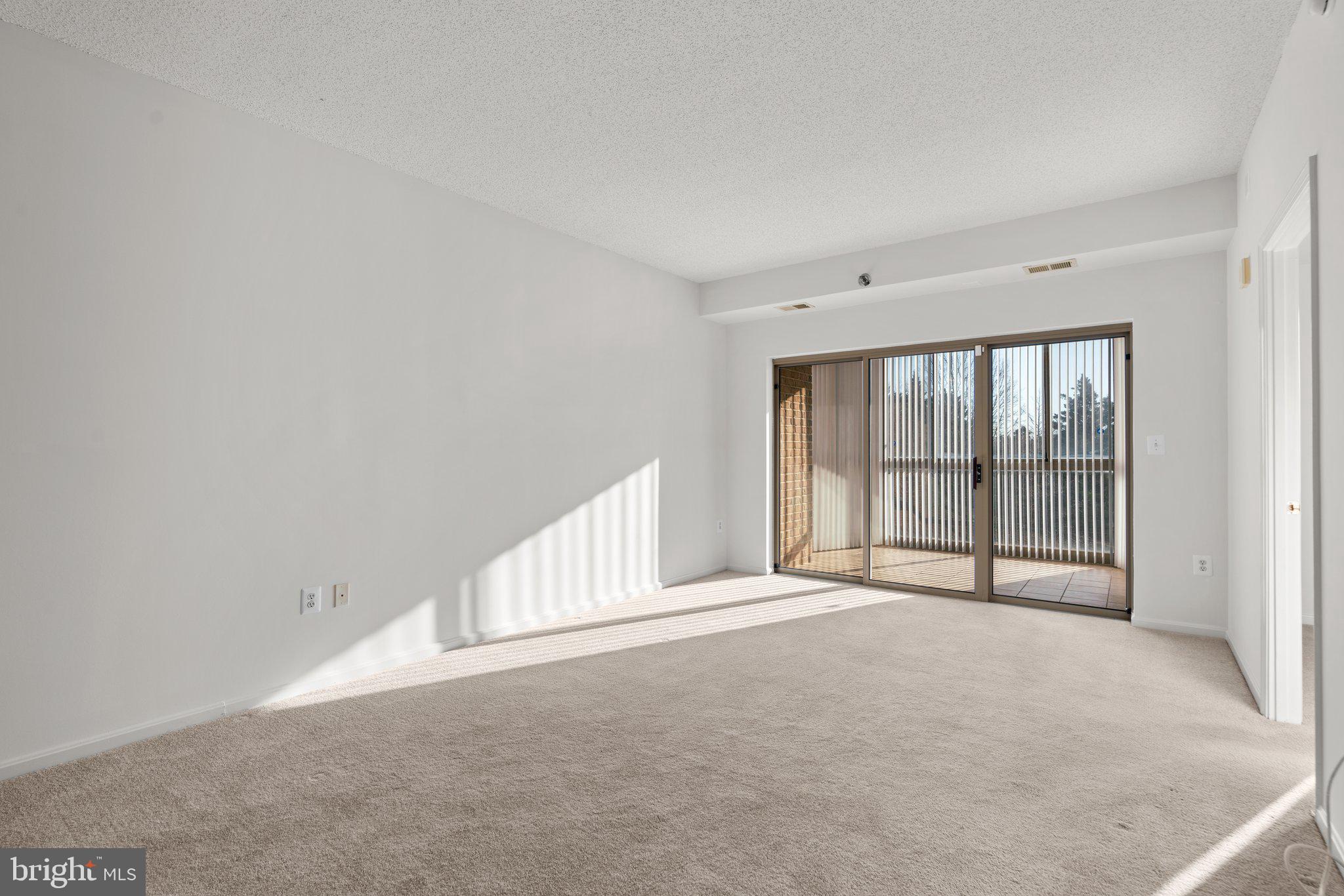 TURNBERRY COURTS AT LEIS - Residential Lease