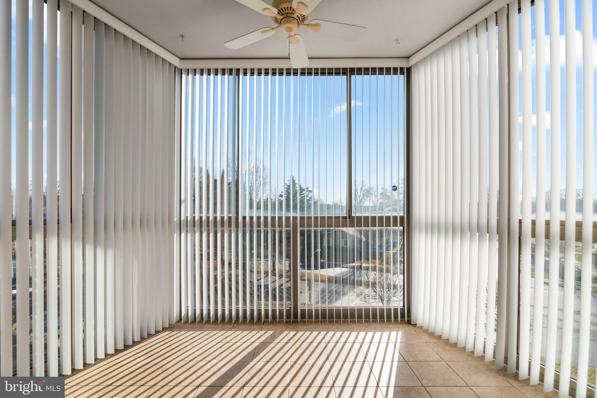 TURNBERRY COURTS AT LEIS - Residential Lease