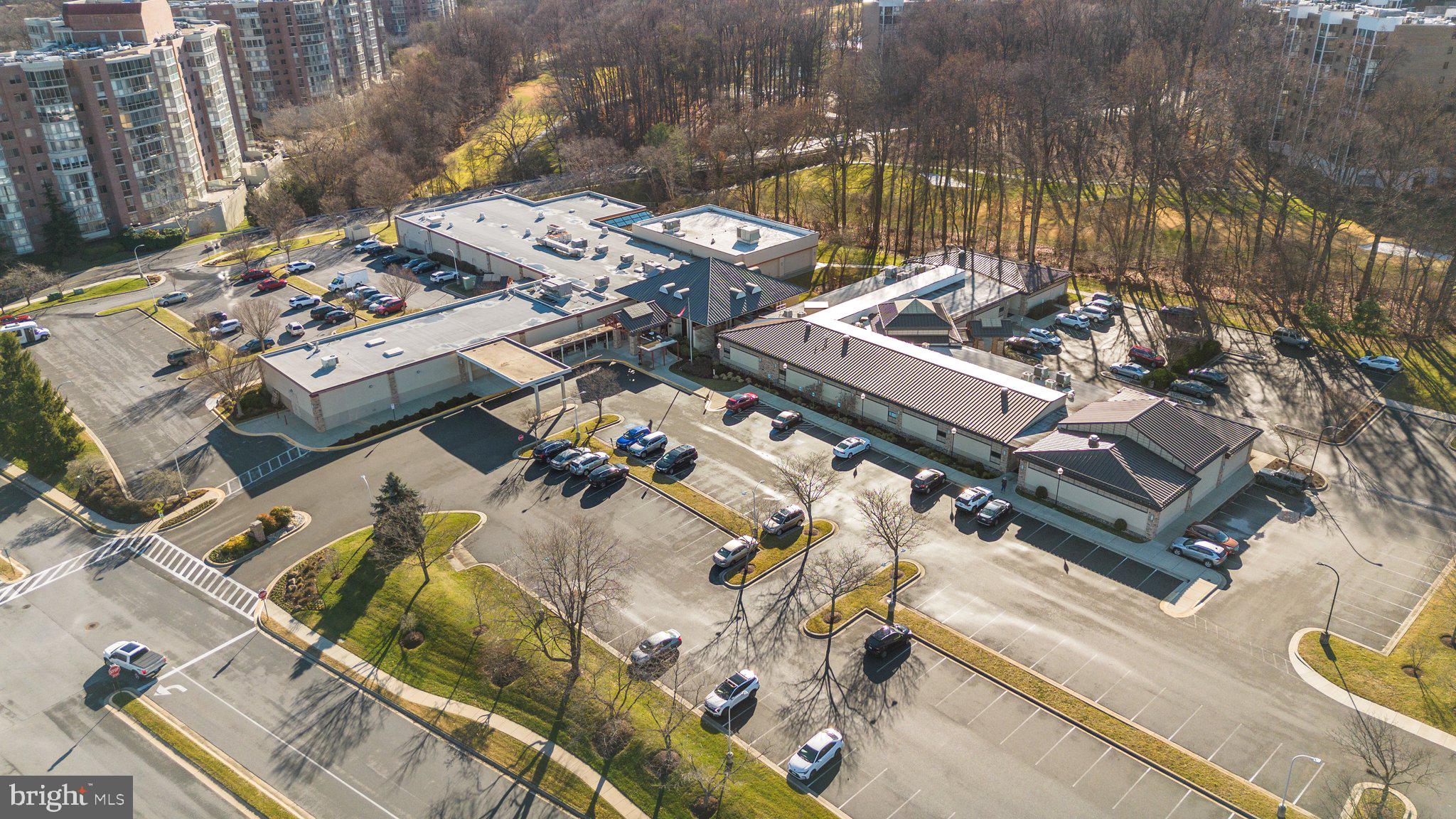 TURNBERRY COURTS AT LEIS - Residential Lease