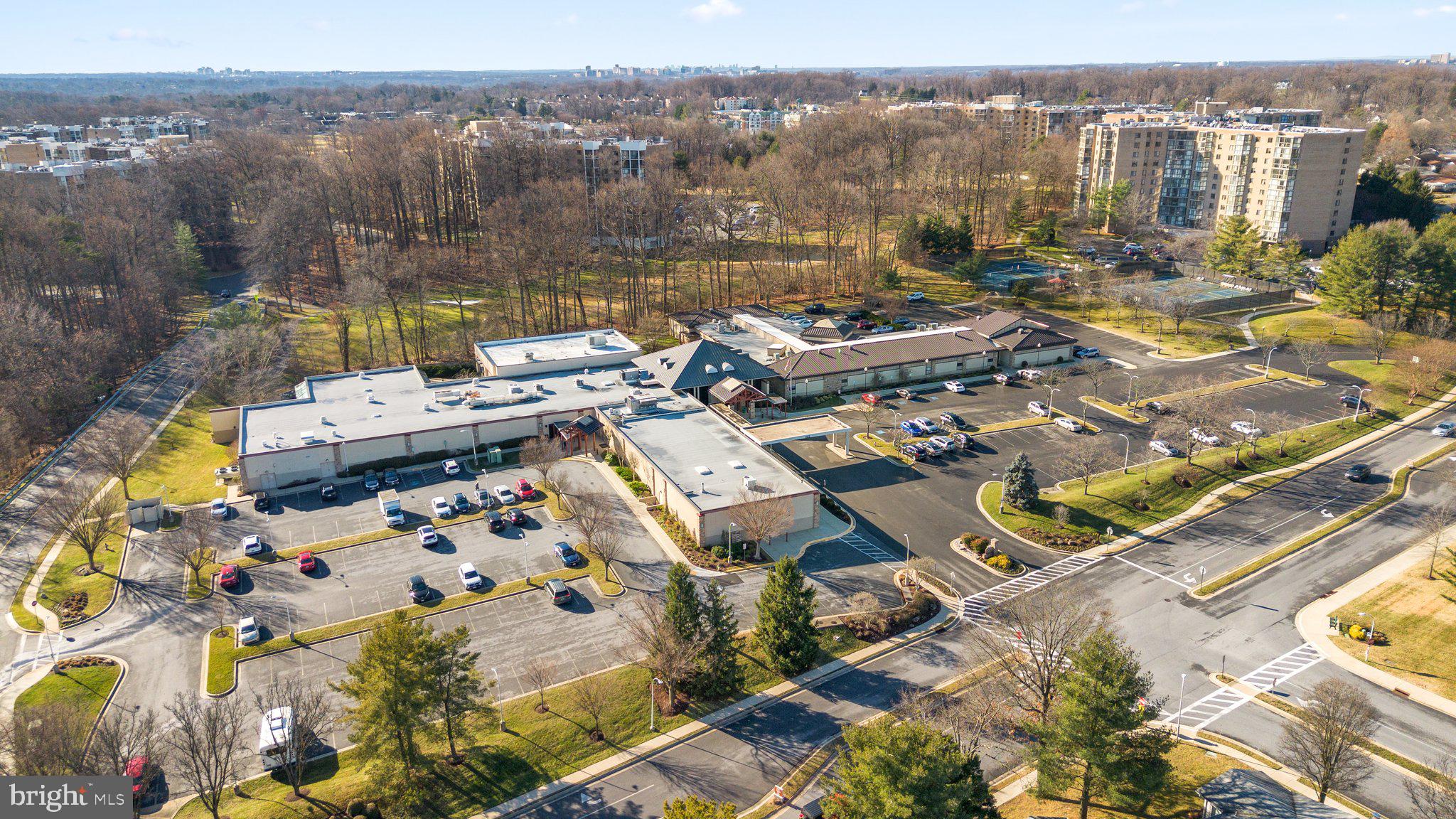 TURNBERRY COURTS AT LEIS - Residential Lease