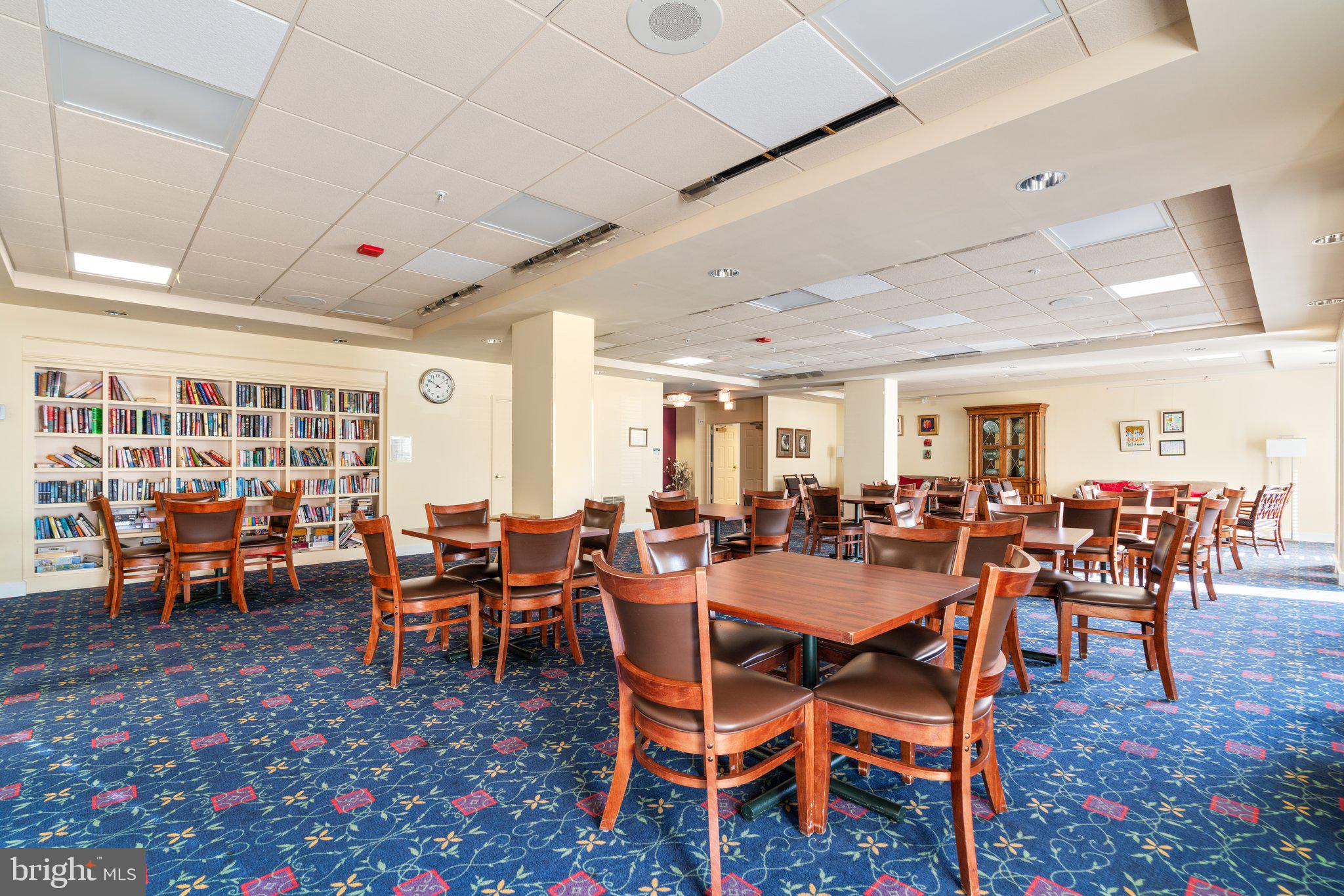 TURNBERRY COURTS AT LEIS - Residential Lease