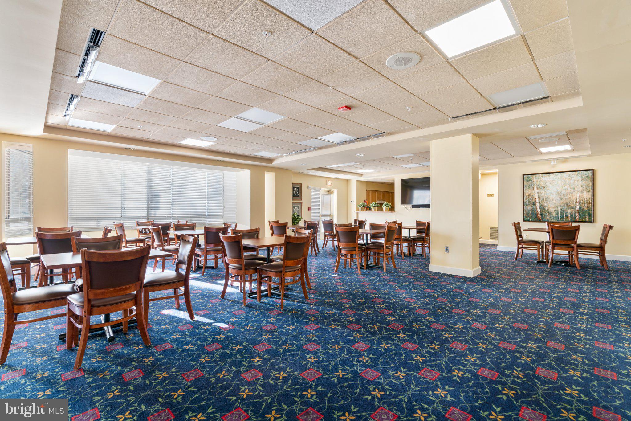 TURNBERRY COURTS AT LEIS - Residential Lease