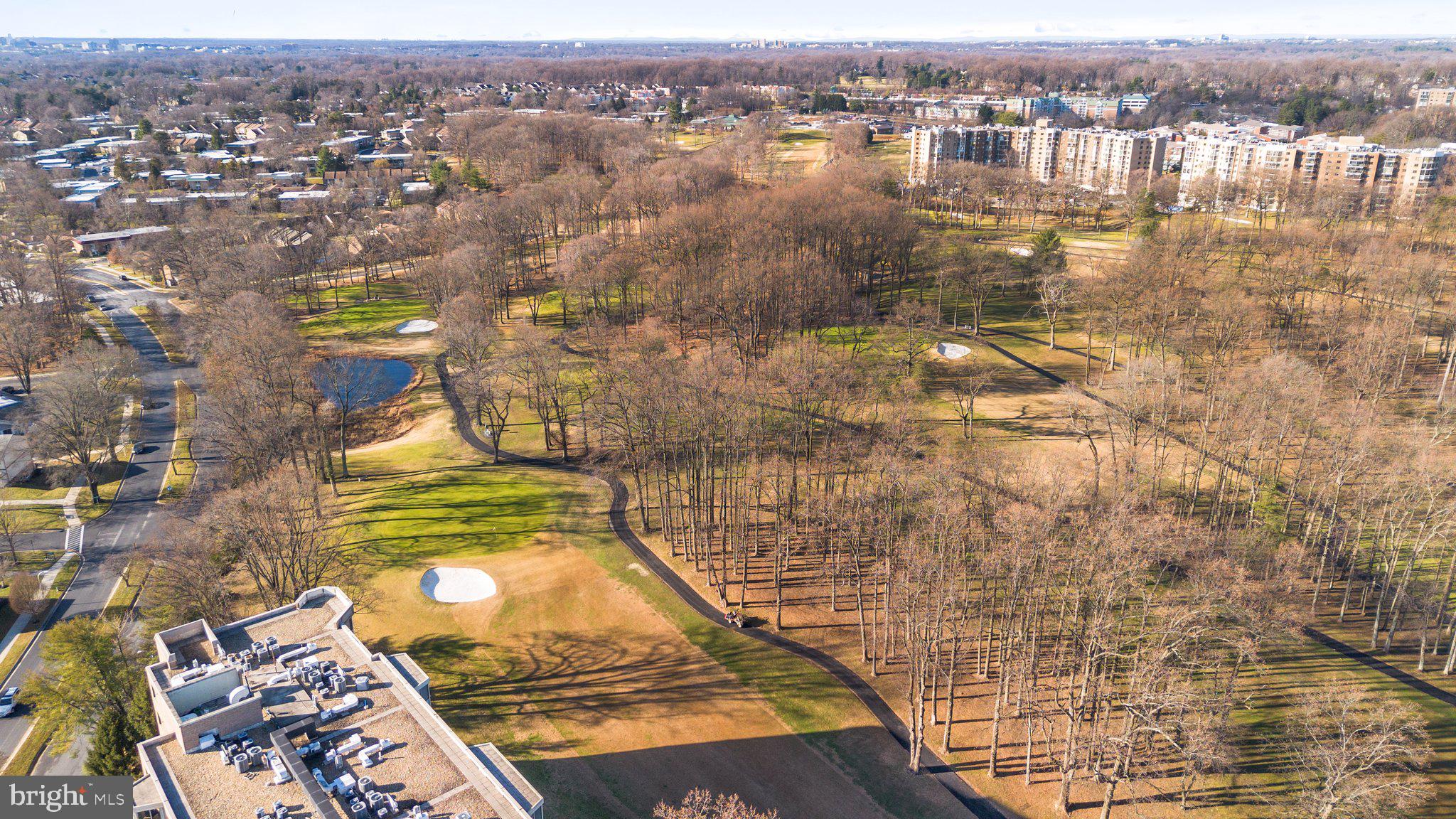 TURNBERRY COURTS AT LEIS - Residential Lease