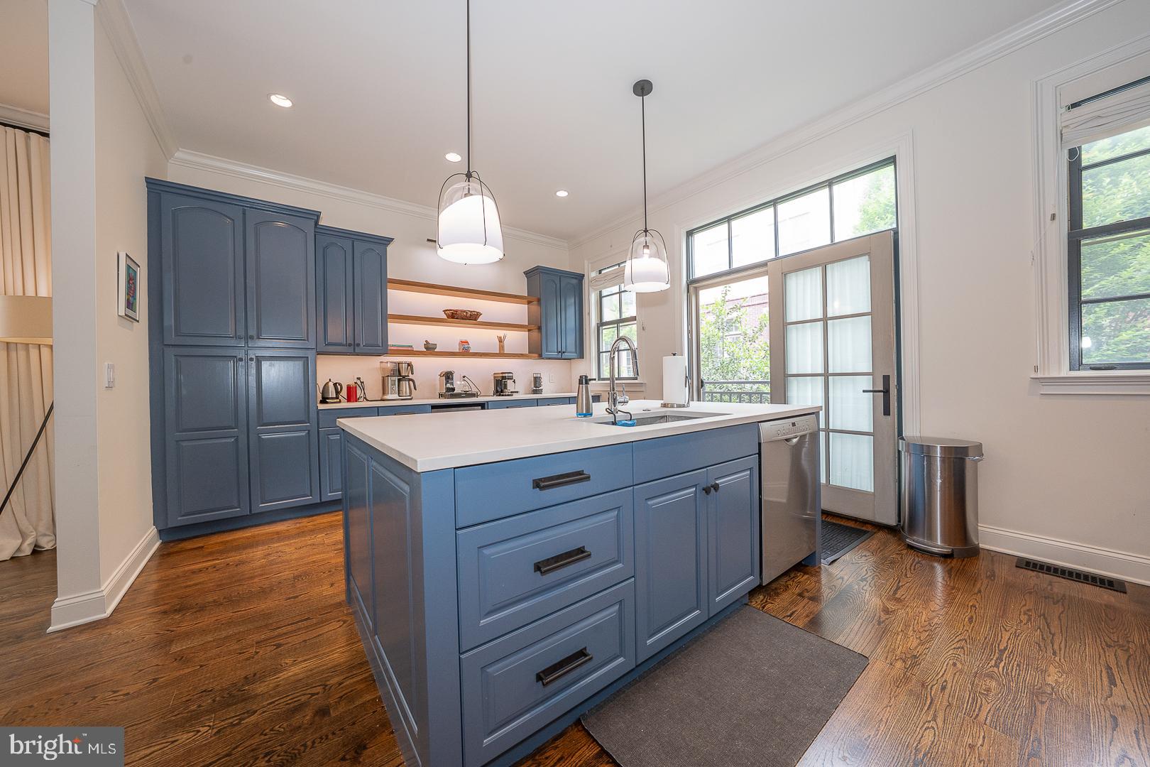 ART MUSEUM AREA - Residential