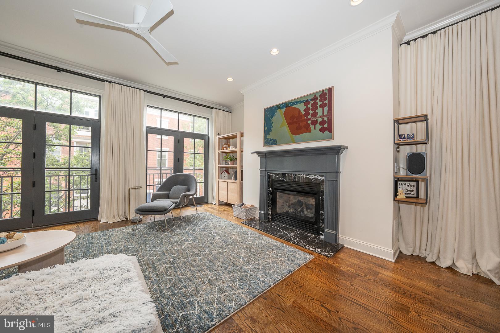 ART MUSEUM AREA - Residential