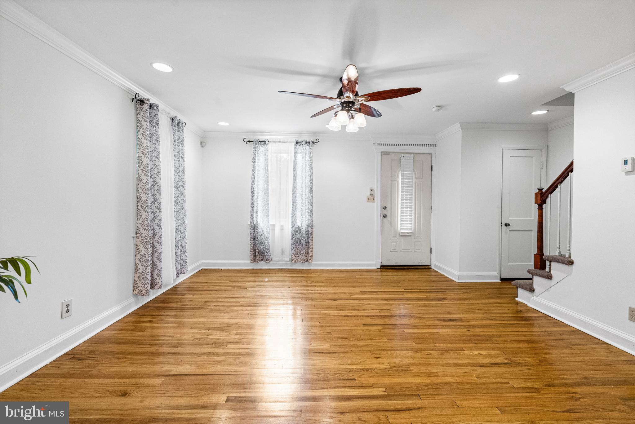 1037 REVERDY ROAD
