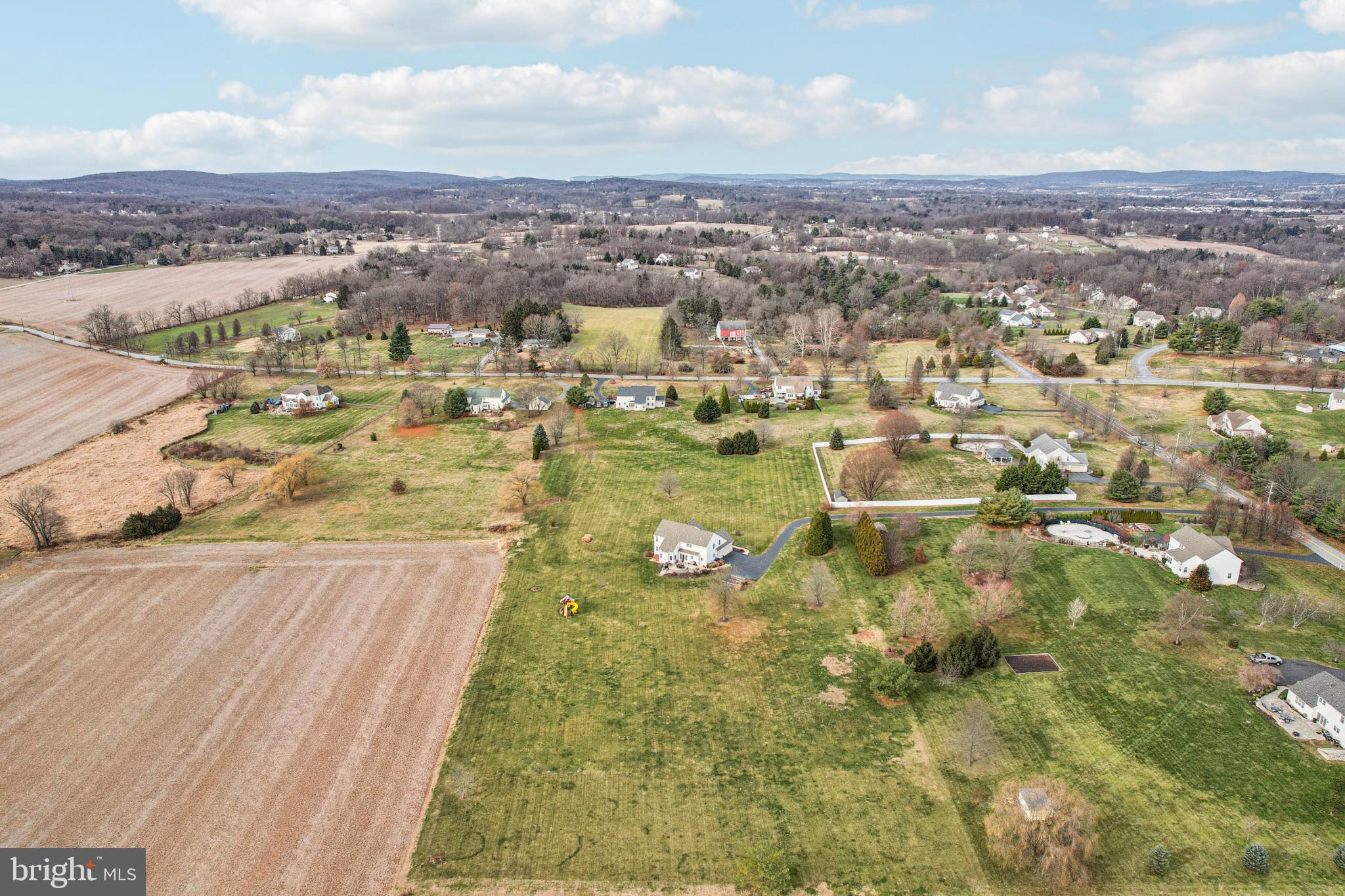 SNOWDEN VILLAGE - Residential
