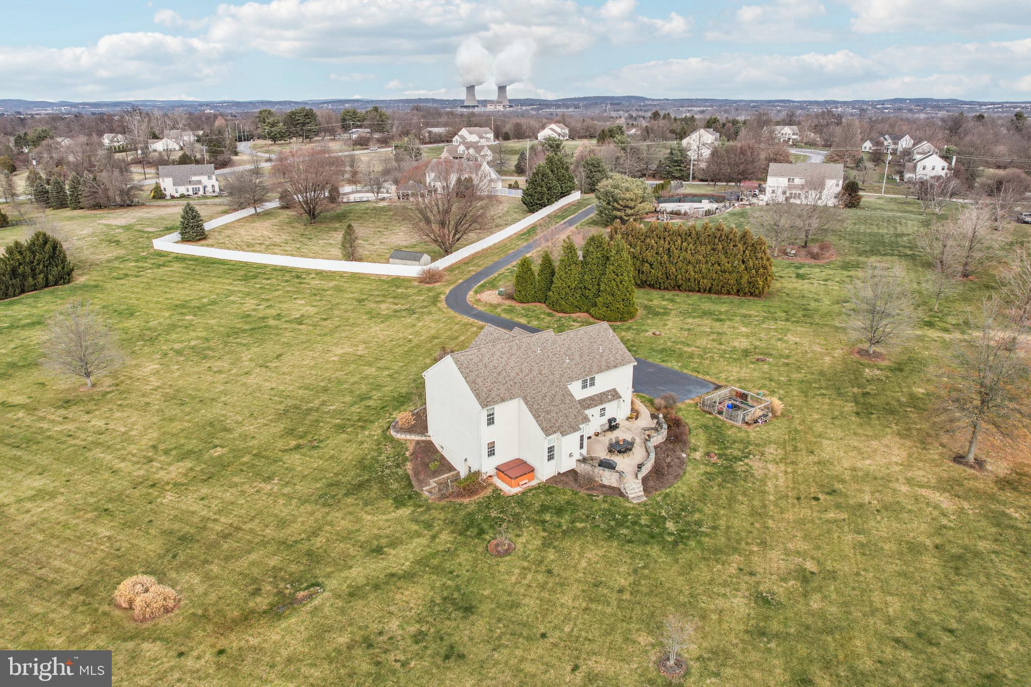 SNOWDEN VILLAGE - Residential