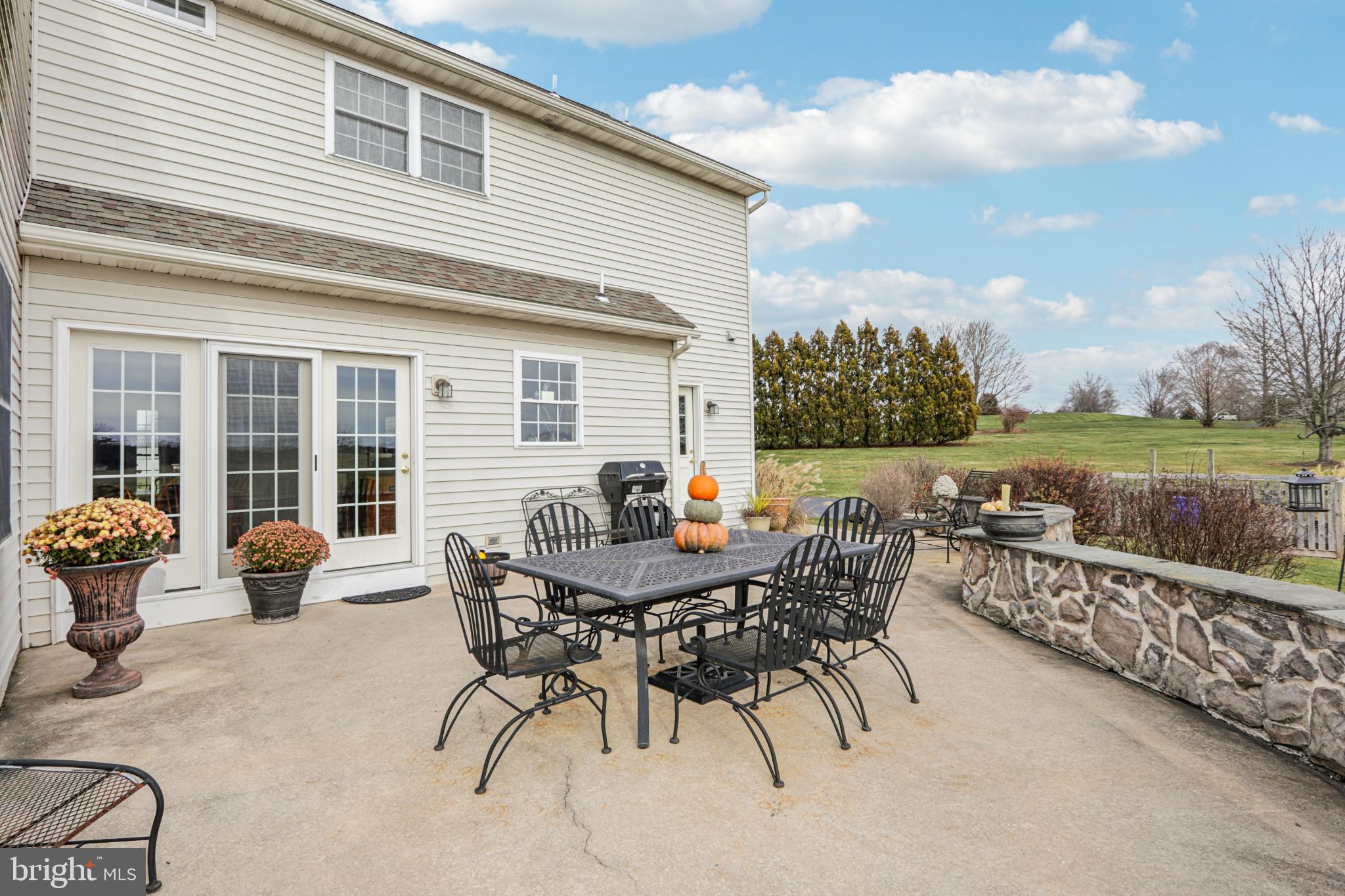 SNOWDEN VILLAGE - Residential