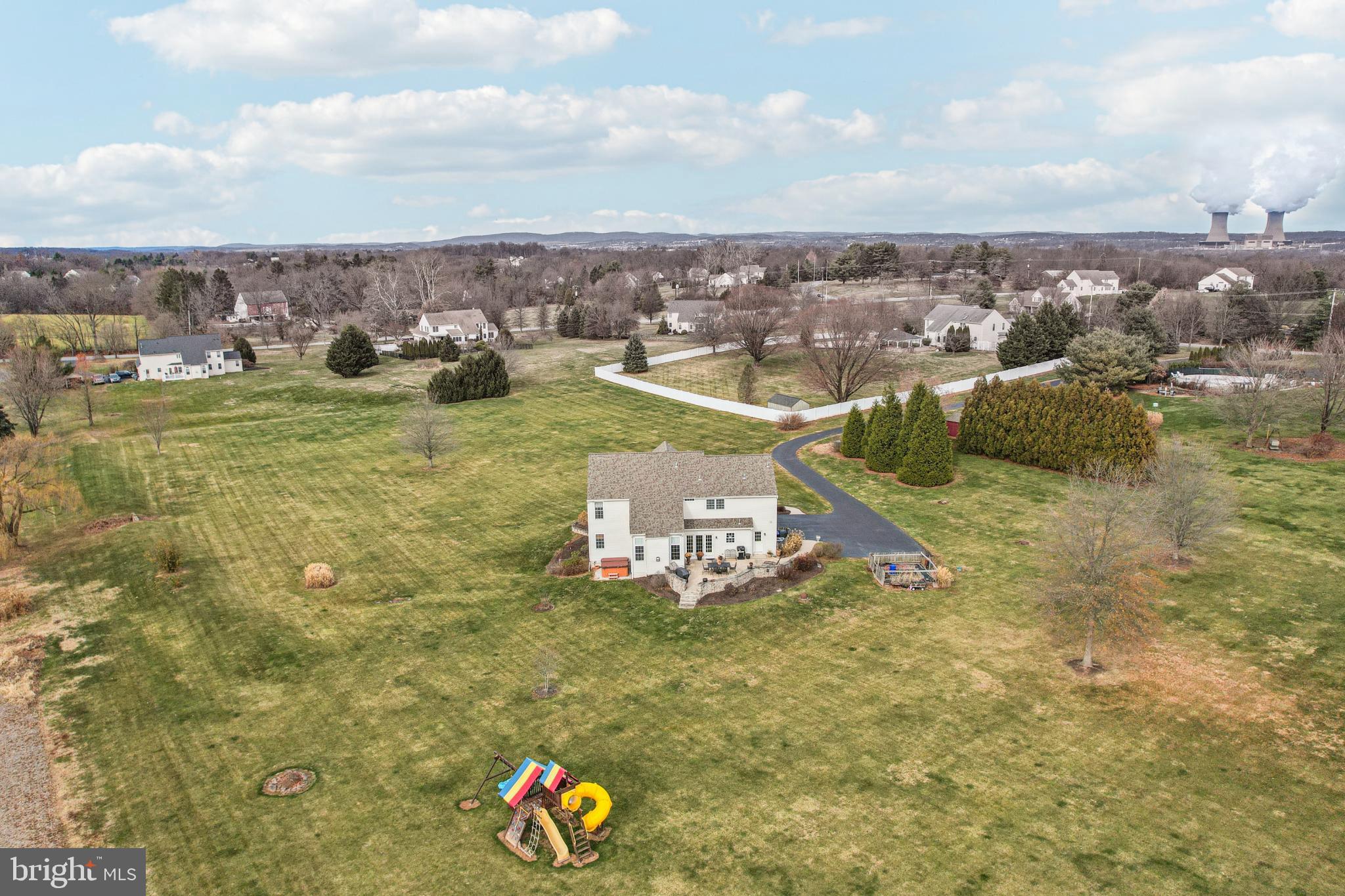 SNOWDEN VILLAGE - Residential