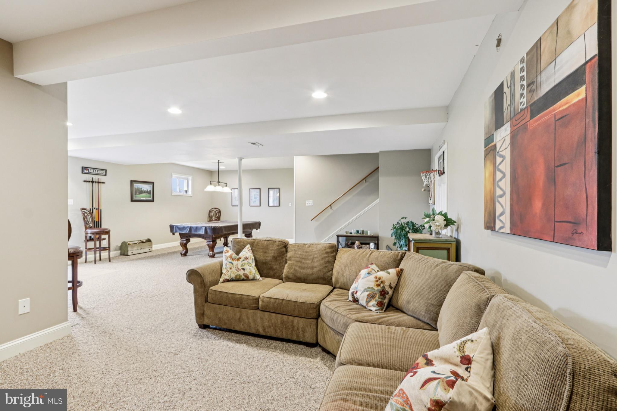 SNOWDEN VILLAGE - Residential