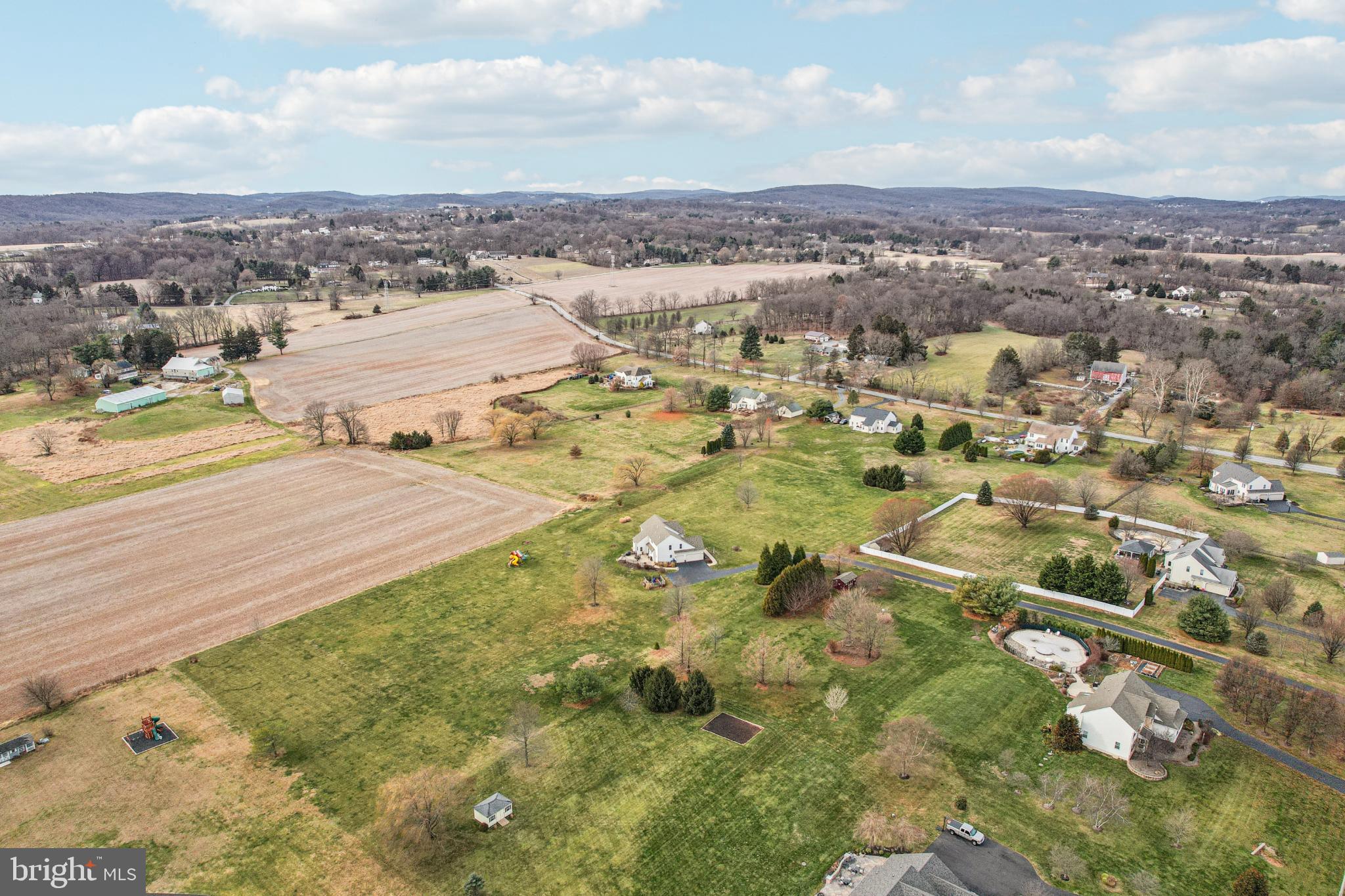 SNOWDEN VILLAGE - Residential