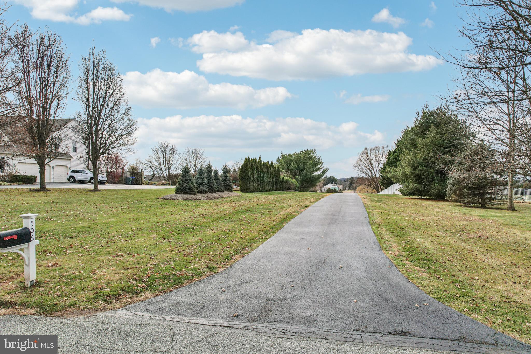 SNOWDEN VILLAGE - Residential