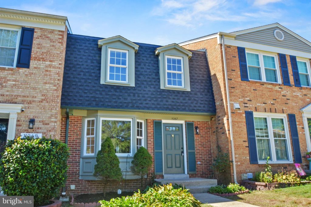 Photo of 11267 Edgemoor Court, WOODBRIDGE, VA 22192 (MLS # VAPW2103780)