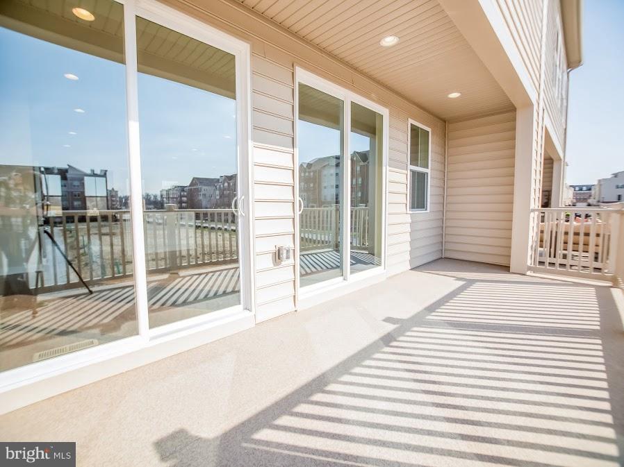 GREENBELT STATION - Residential