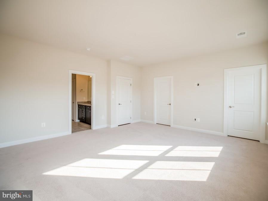 GREENBELT STATION - Residential