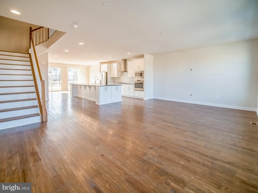 GREENBELT STATION - Residential