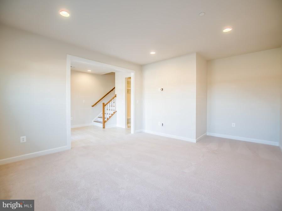 GREENBELT STATION - Residential