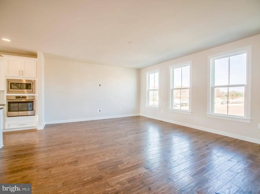 GREENBELT STATION - Residential