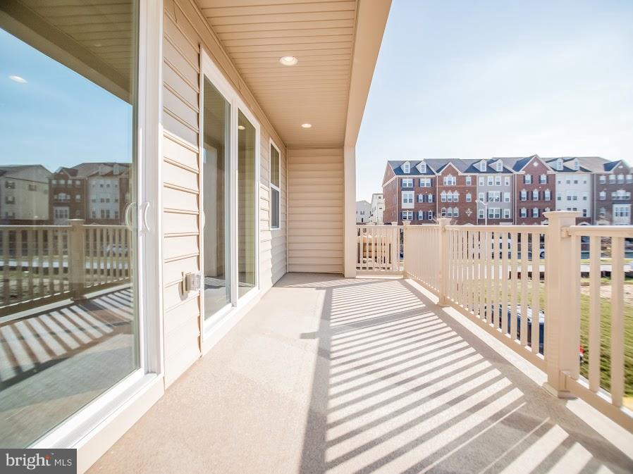 GREENBELT STATION - Residential