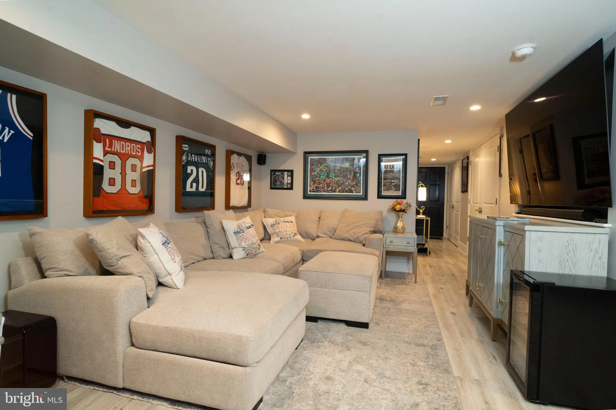 Philadelphia, Pennsylvania 19148, United States, 3 Bedrooms Bedrooms, ,3 BathroomsBathrooms,Residential,Active,118929