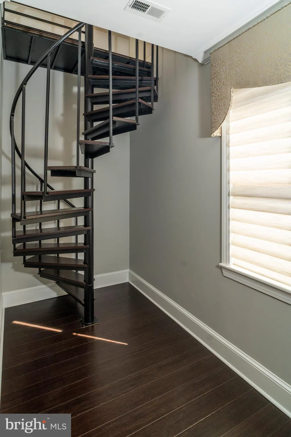 Philadelphia, Pennsylvania 19148, United States, 3 Bedrooms Bedrooms, ,3 BathroomsBathrooms,Residential,Active,118929