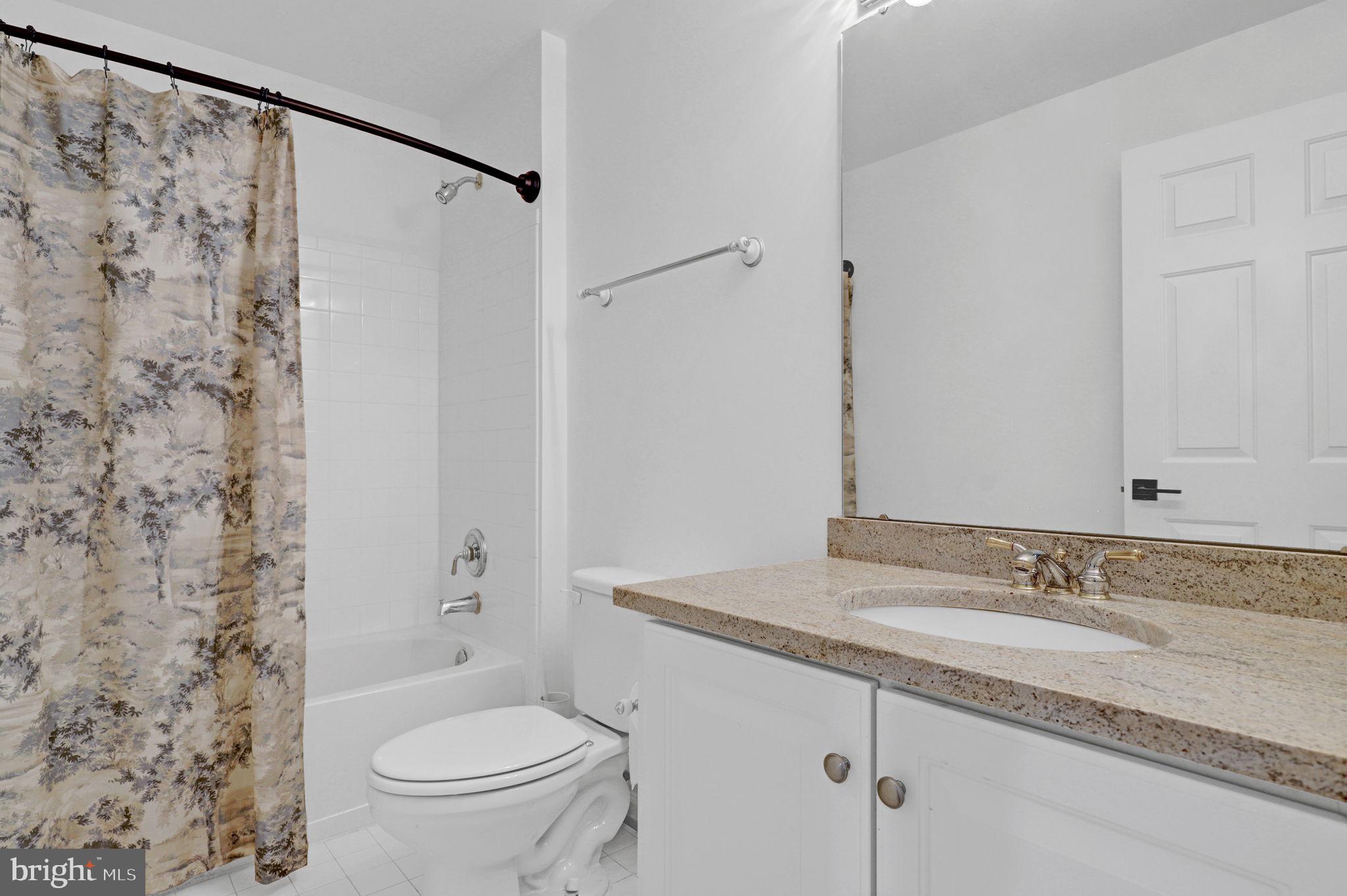 LAKELANDS - Residential