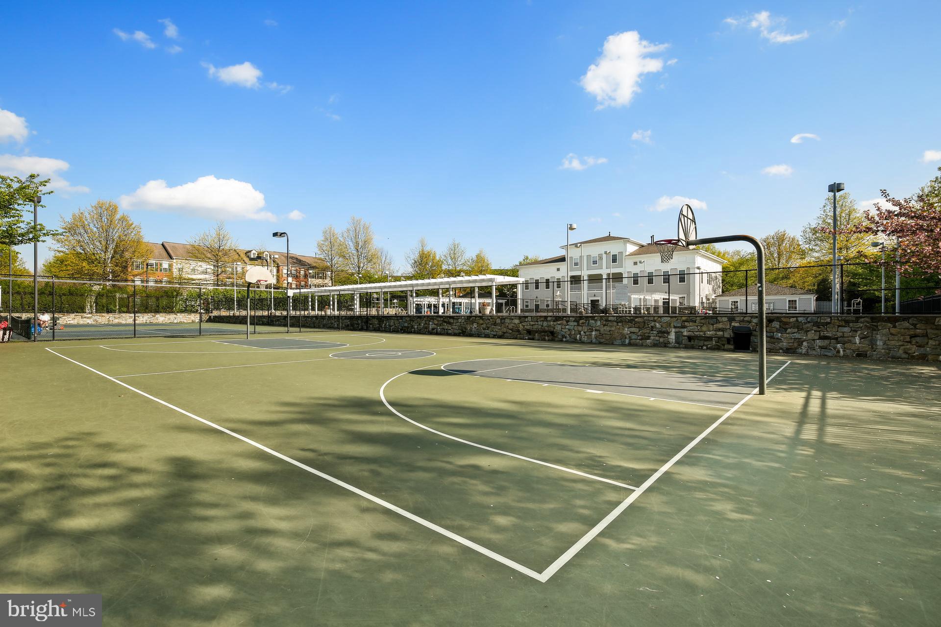 LAKELANDS - Residential