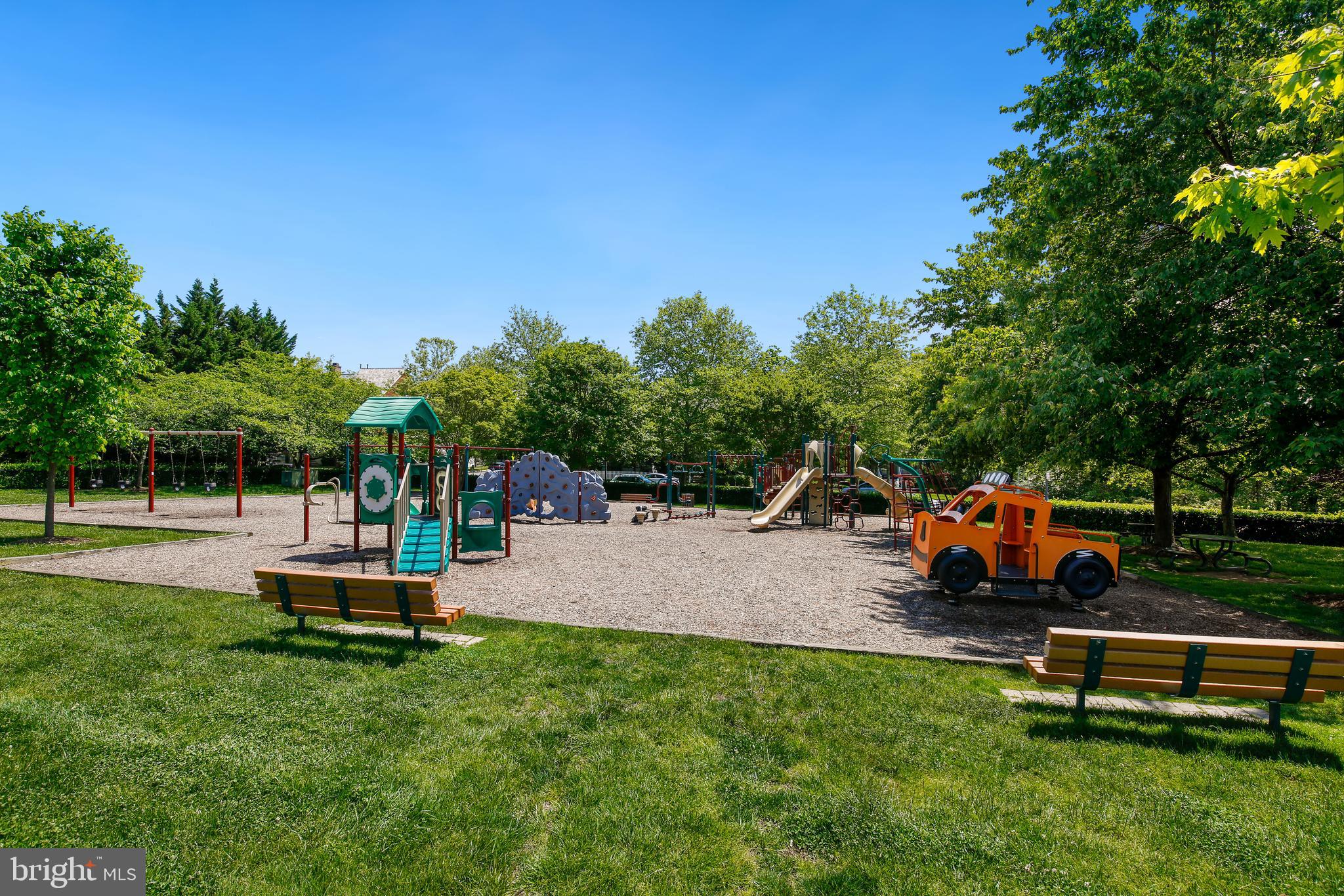 LAKELANDS - Residential