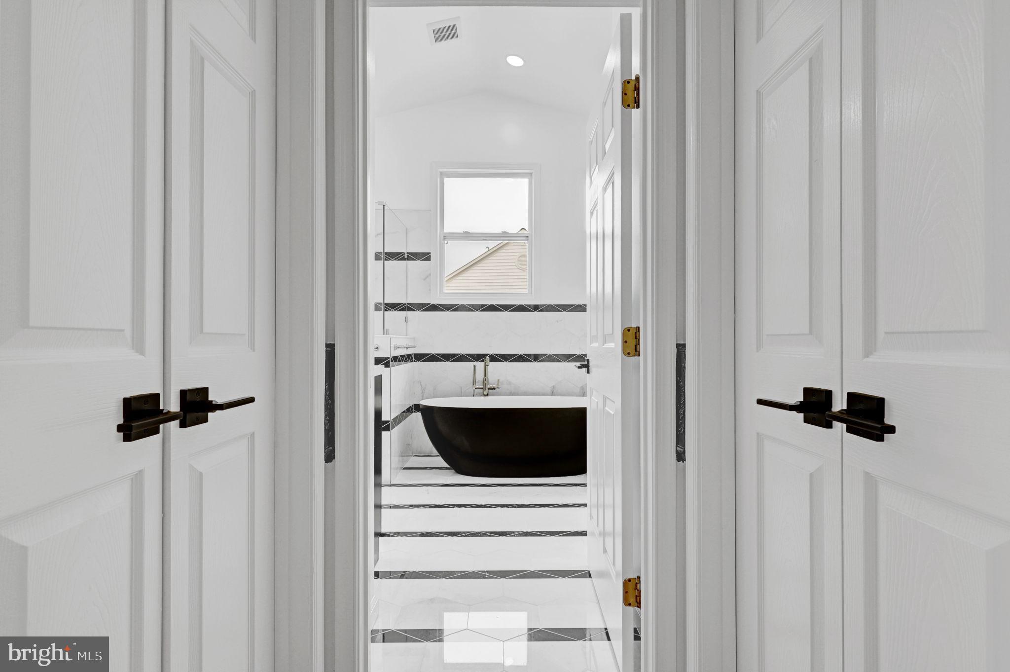 LAKELANDS - Residential