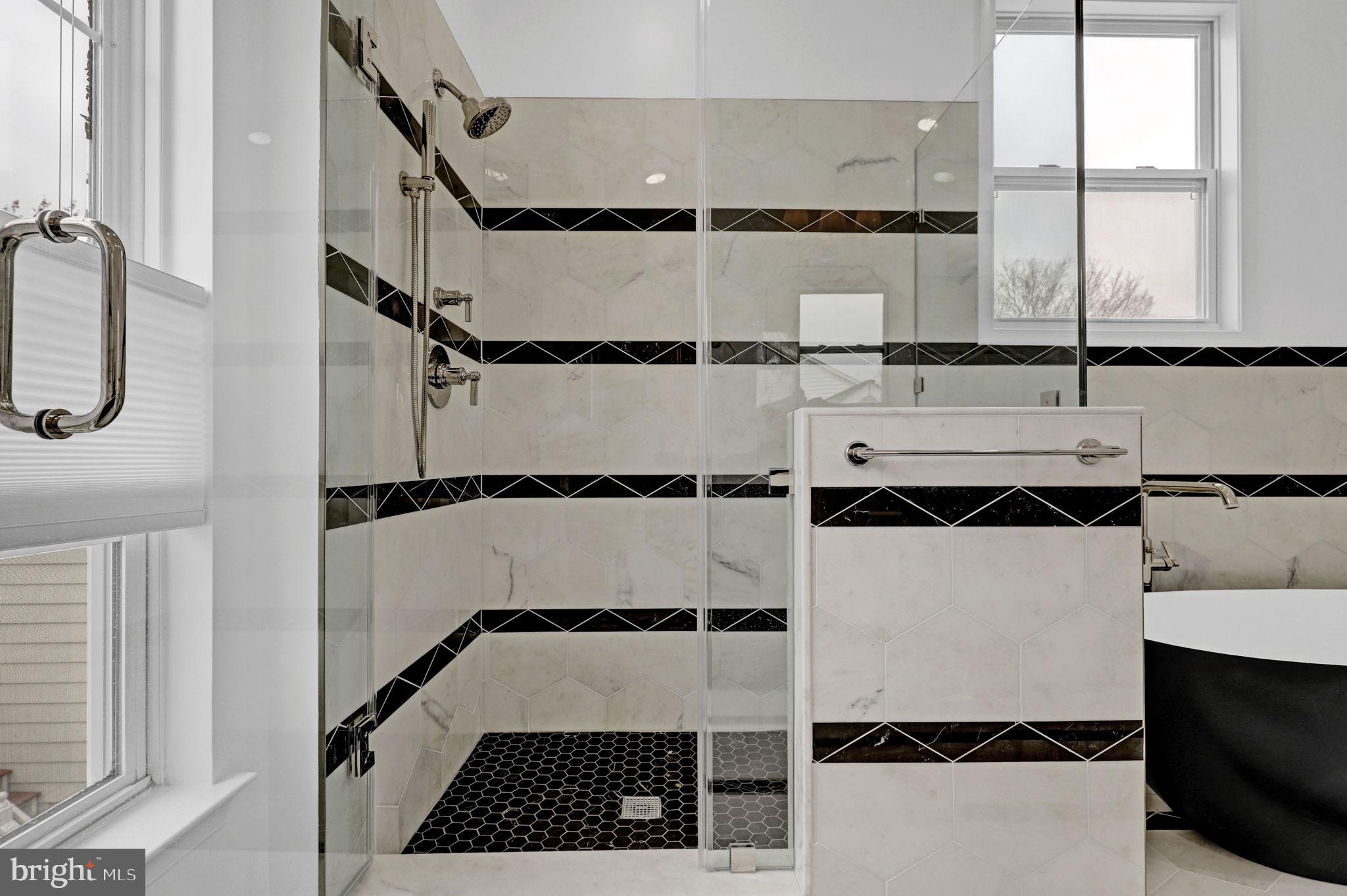 LAKELANDS - Residential