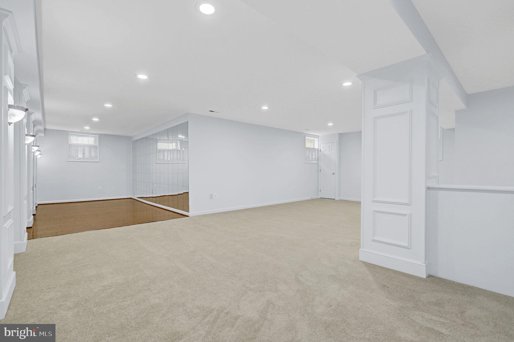 LAKELANDS - Residential