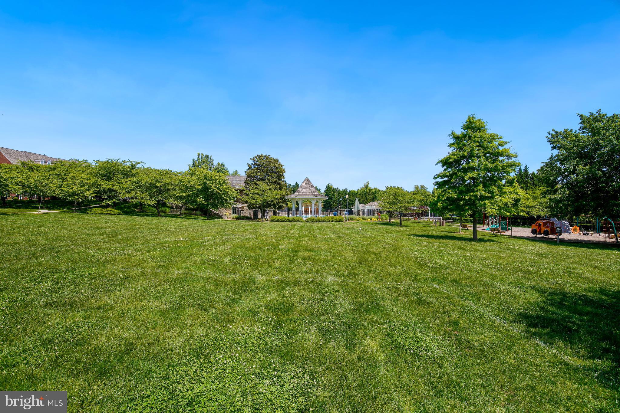 LAKELANDS - Residential