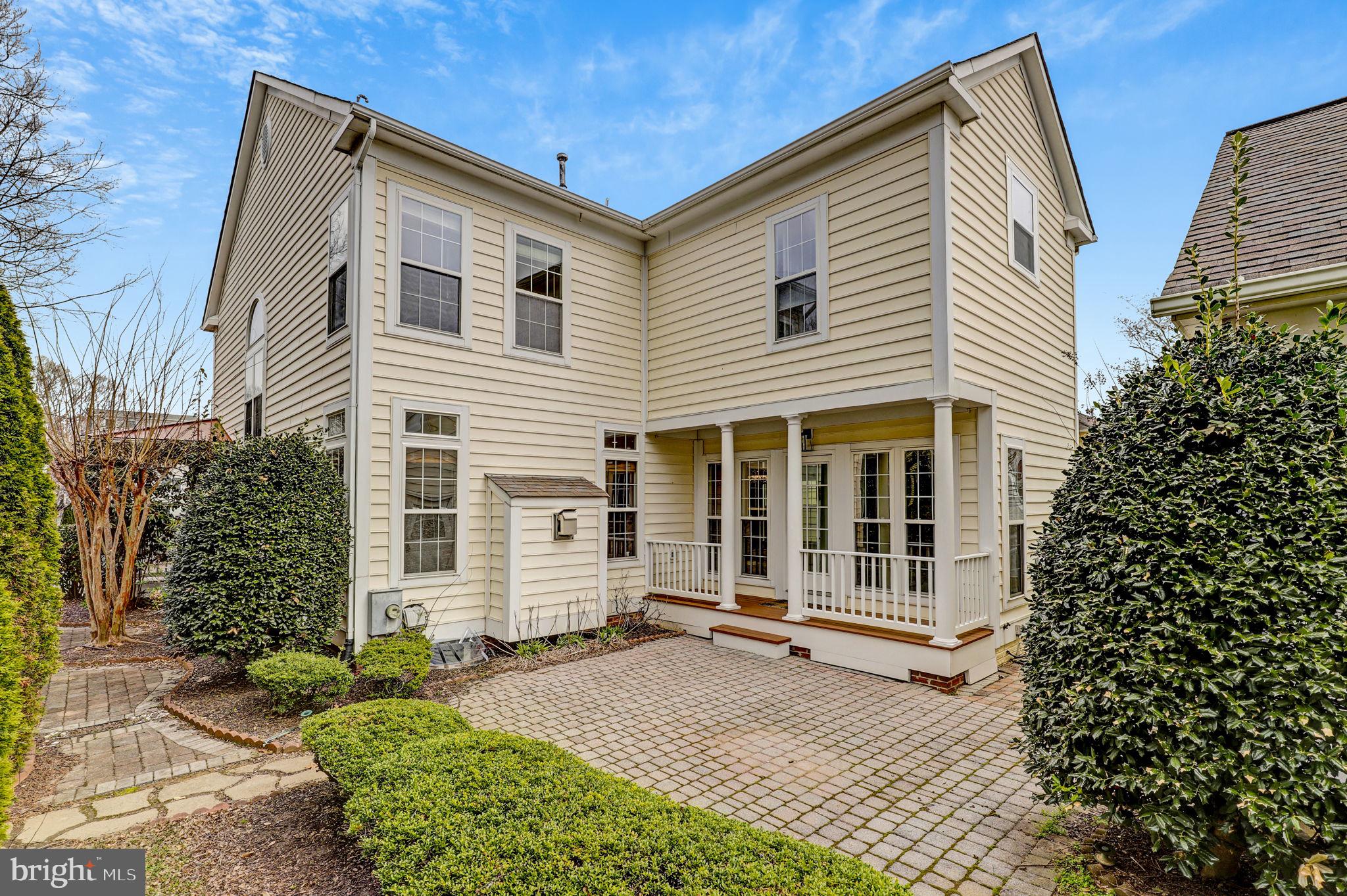 LAKELANDS - Residential