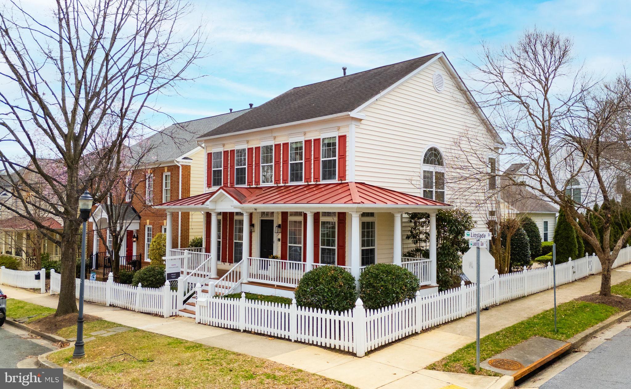 LAKELANDS - Residential