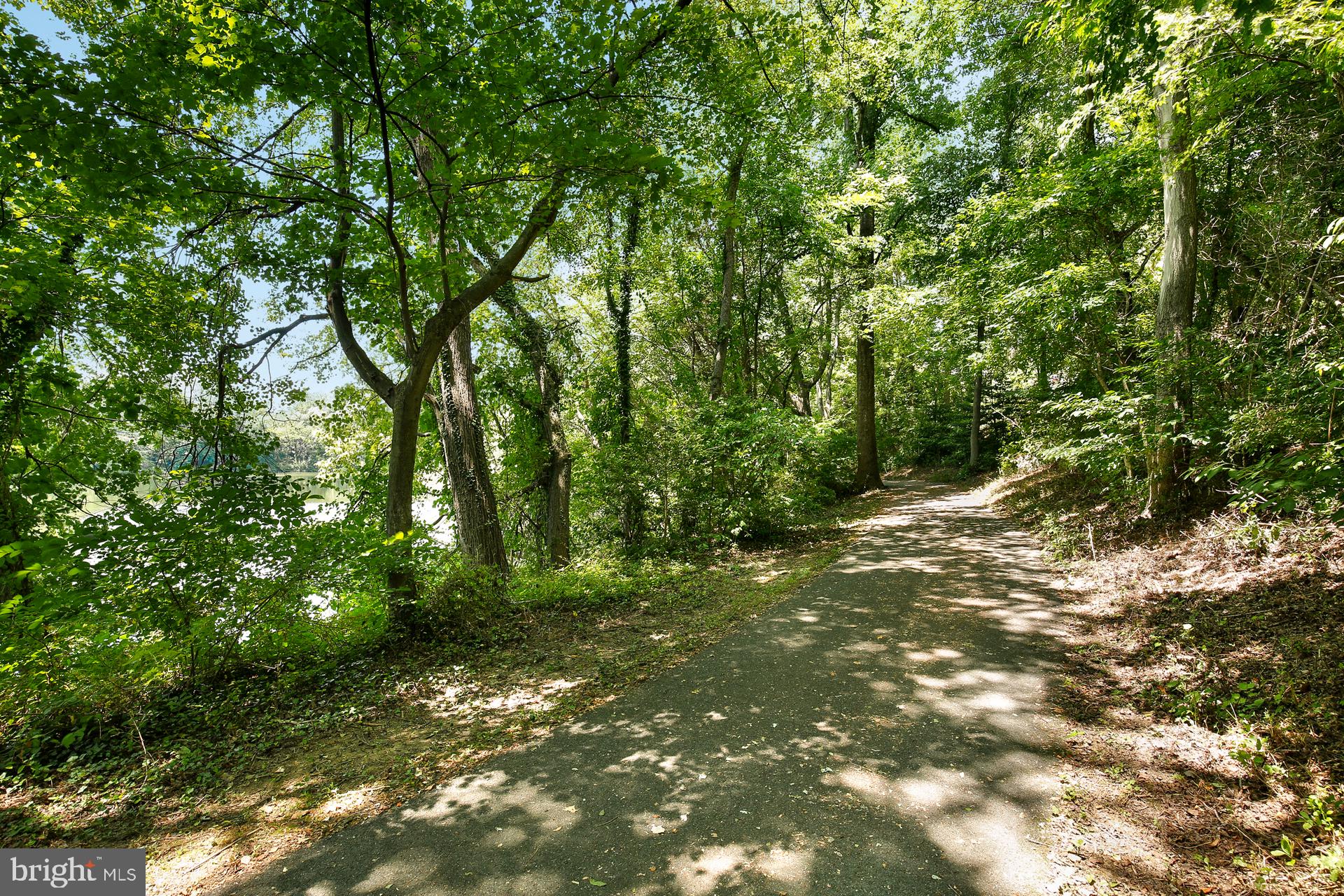 LAKELANDS - Residential