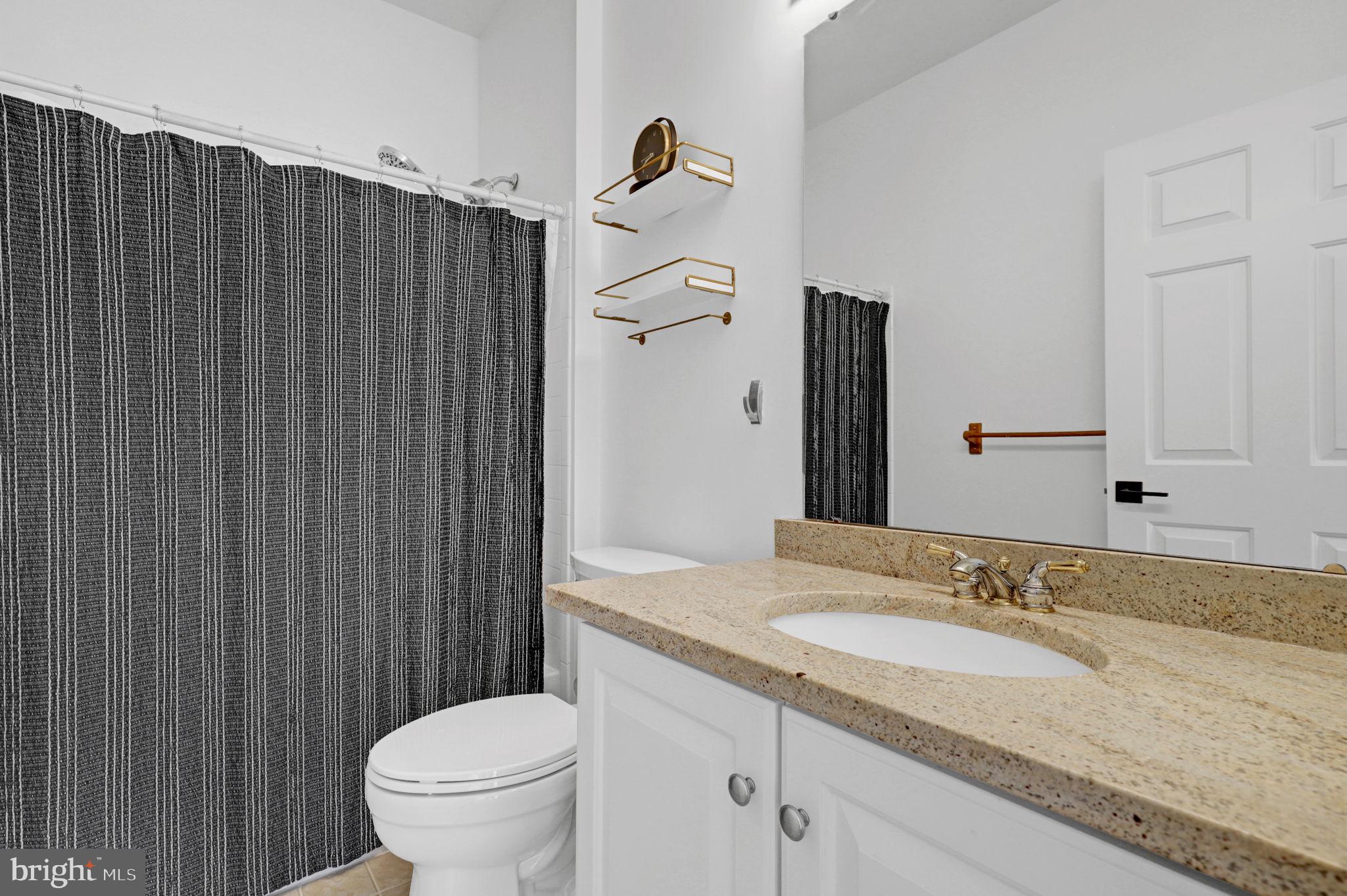 LAKELANDS - Residential