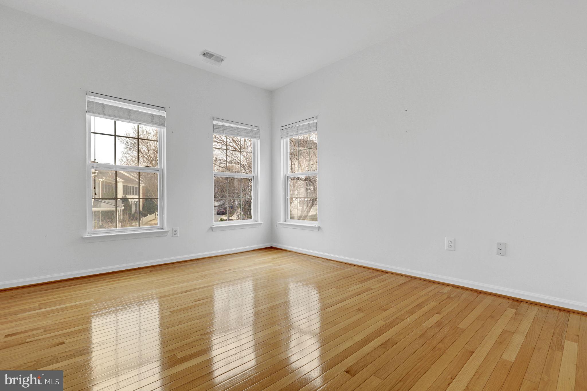 LAKELANDS - Residential