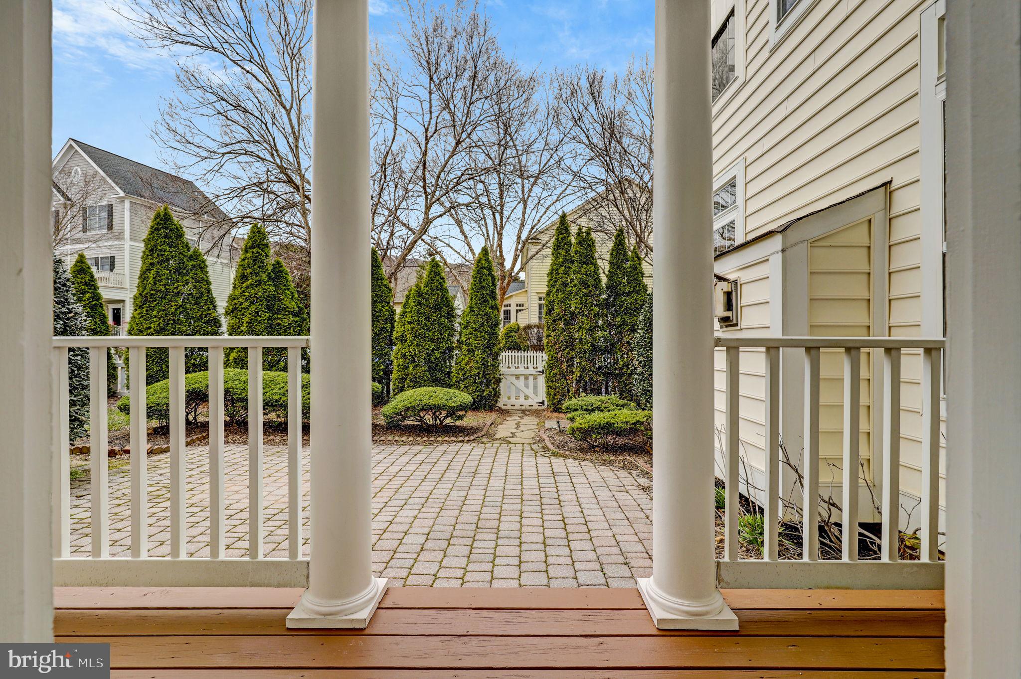 LAKELANDS - Residential