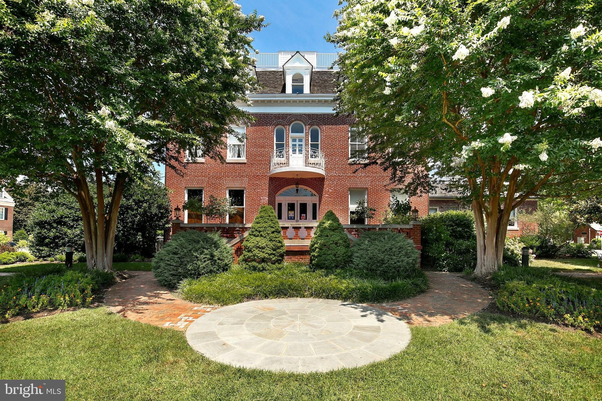 LAKELANDS - Residential