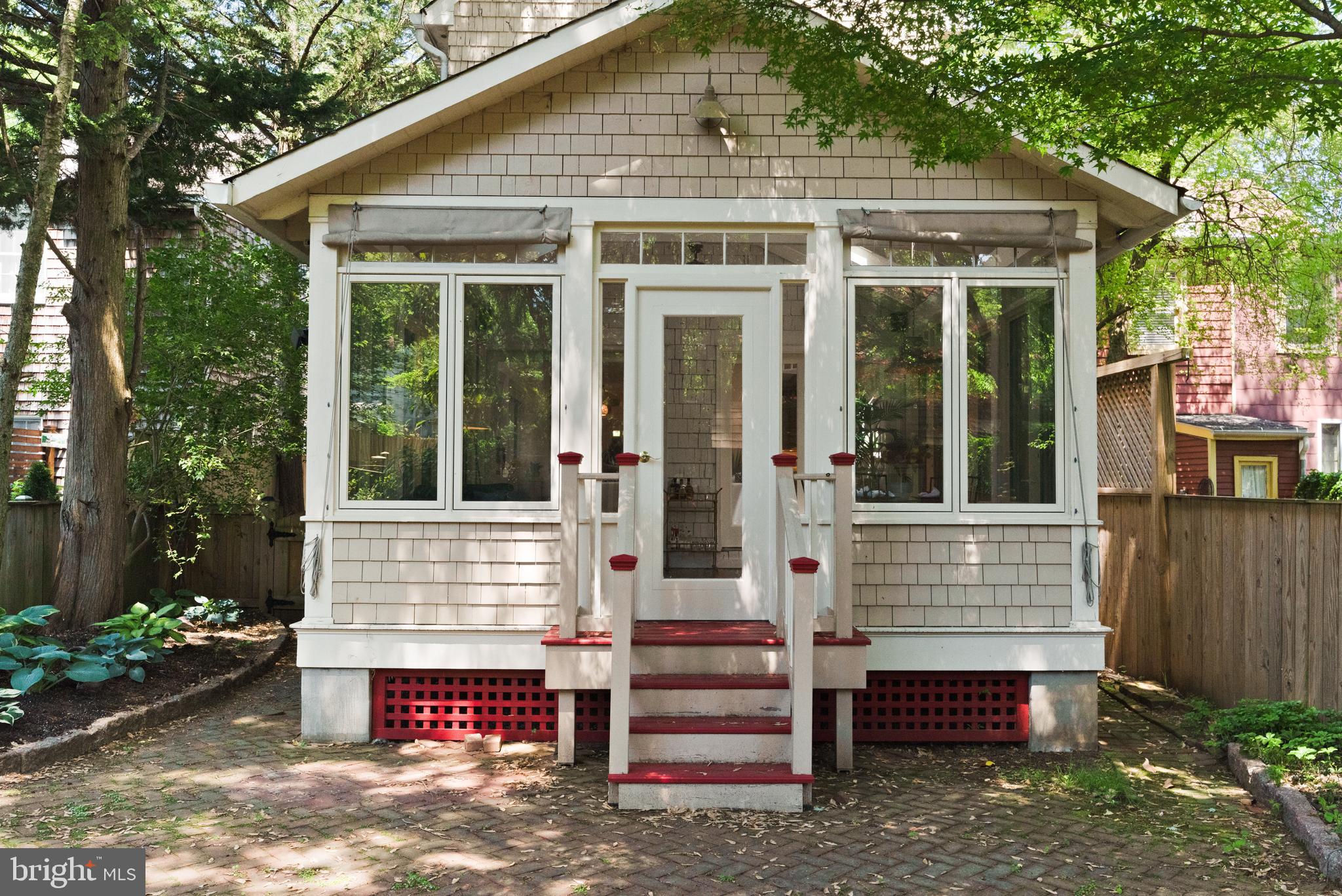 HISTORIC DISTRICT - Residential