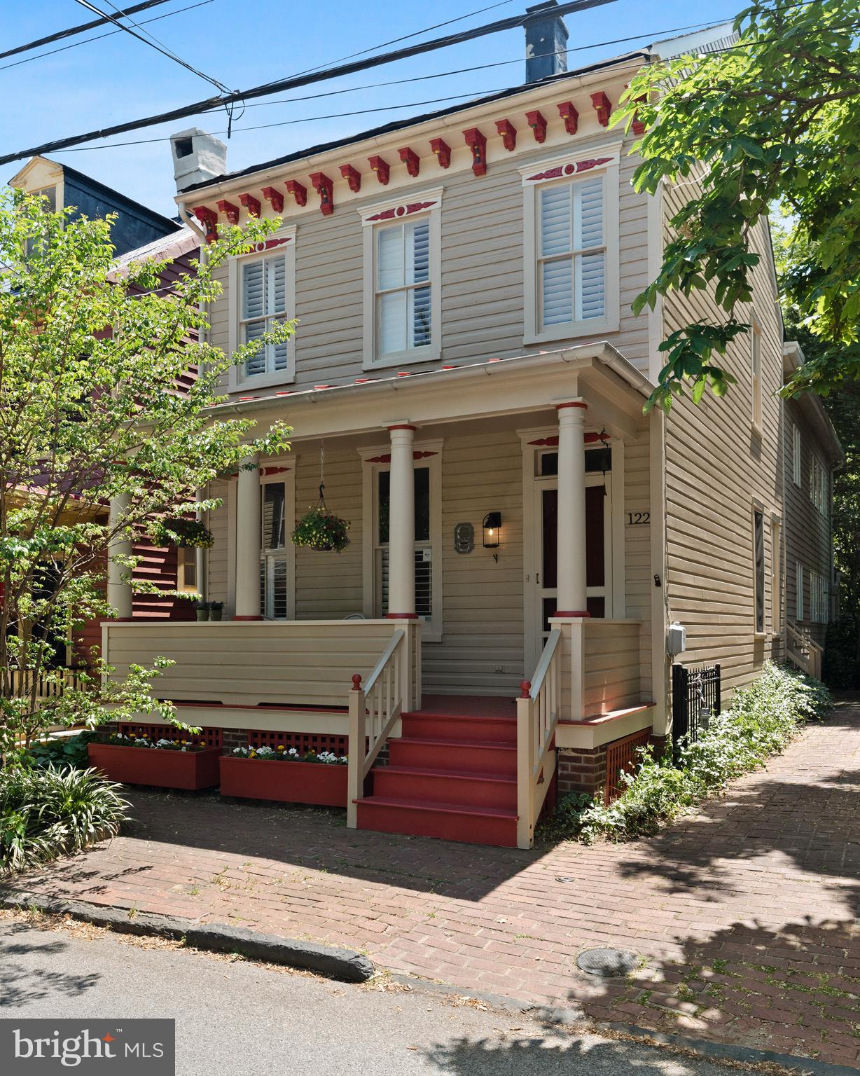 HISTORIC DISTRICT - Residential