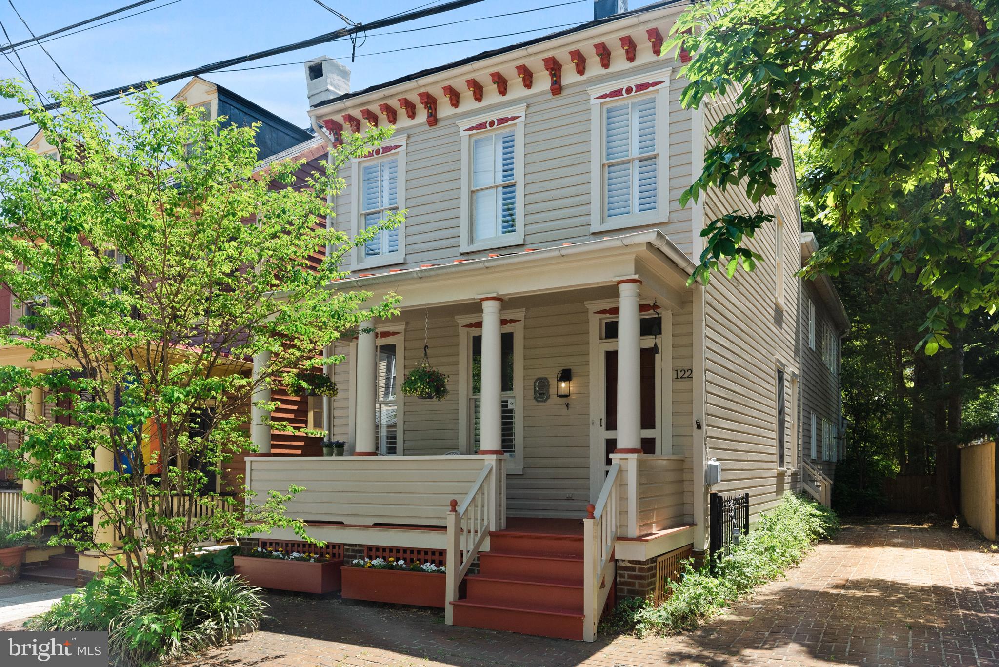 HISTORIC DISTRICT - Residential