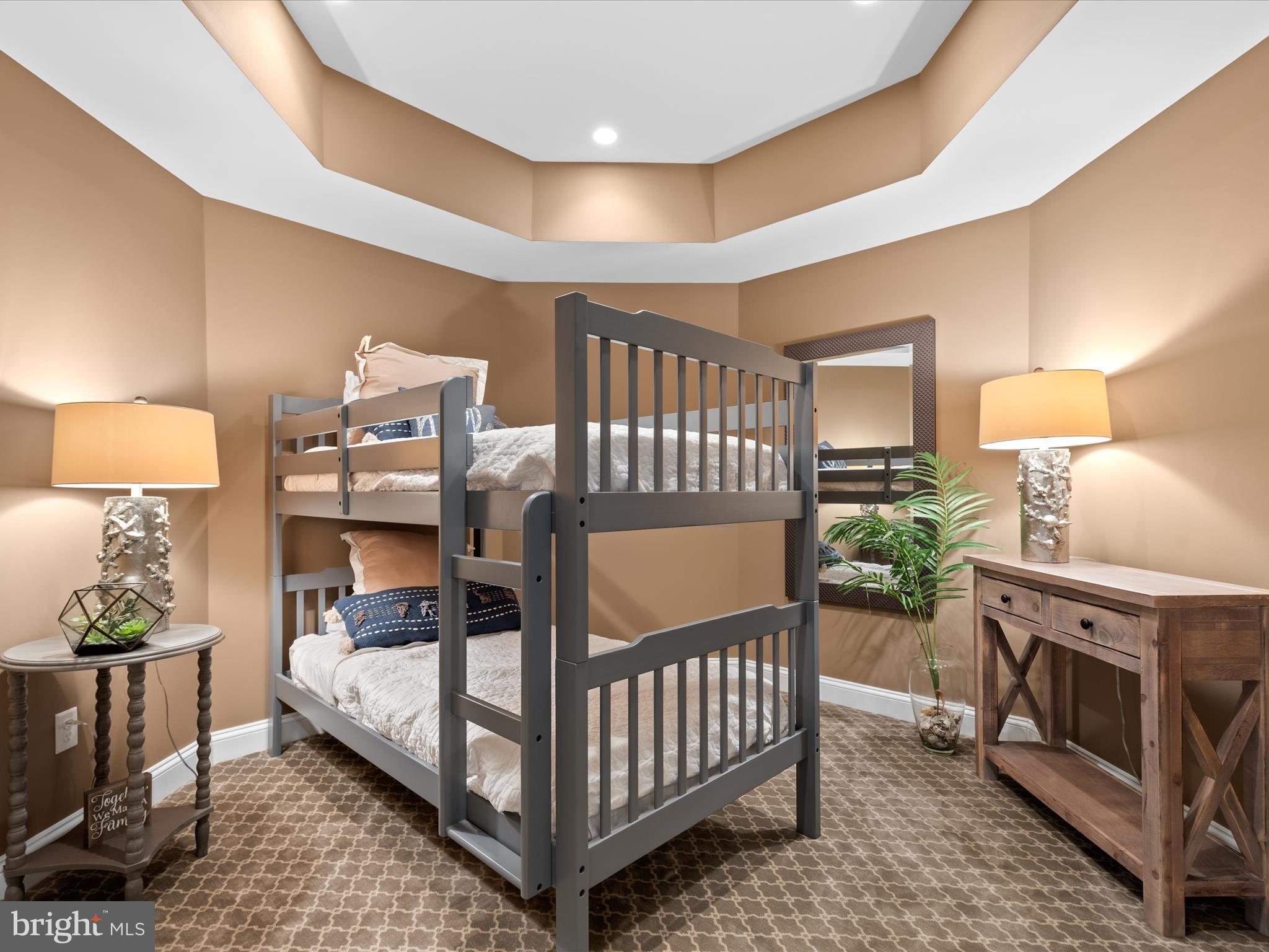 PENINSULA - Residential