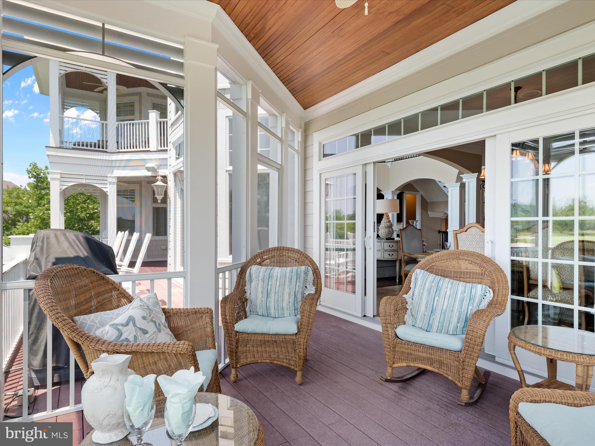 PENINSULA - Residential