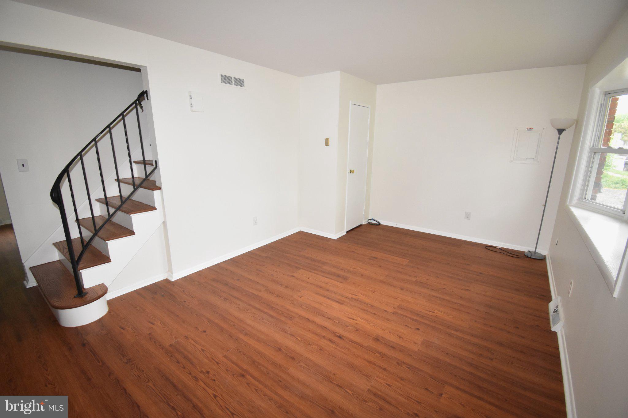 216 E PEARL STREET
