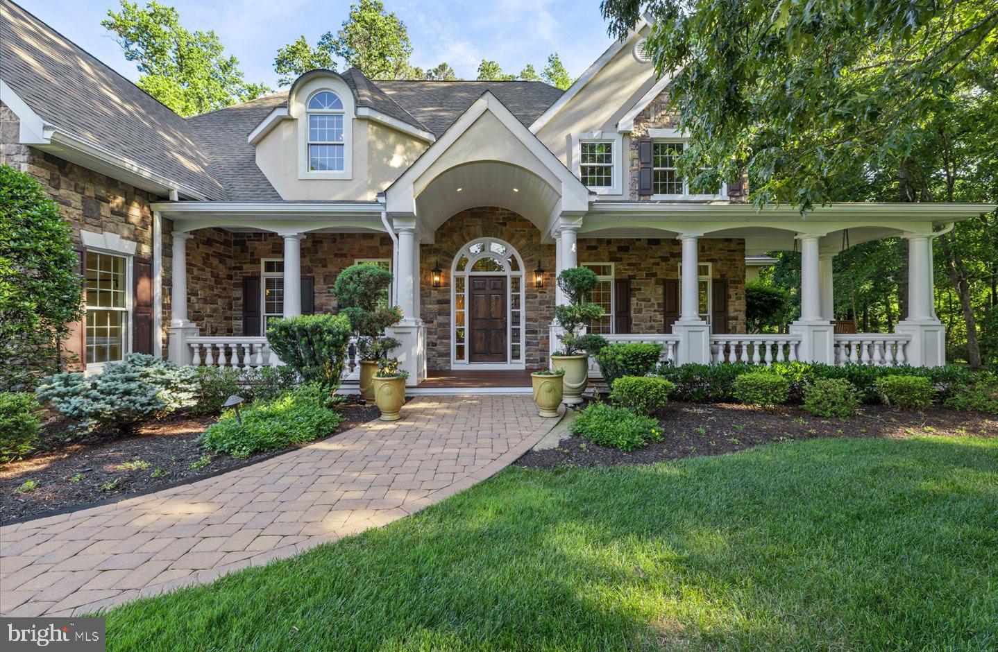 7 JOHNSON BRANCH COURT